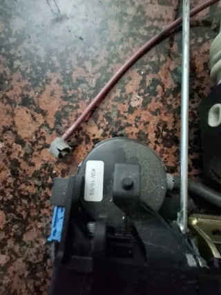 Cierre Portón Mercedes CL500