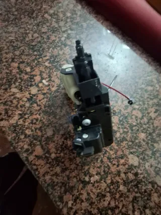 Cierre Portón Mercedes CL500