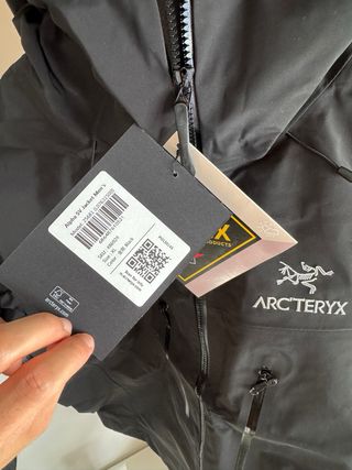 Chaqueta Arc'teryx Alpha SV Talla XL Negra