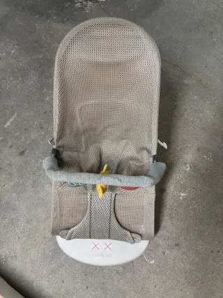 Hamaca Bebé BabyBjörn Tejido 3D + Juguete