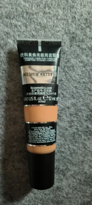 IT Cosmetics Bye Bye Under Eye Corrector