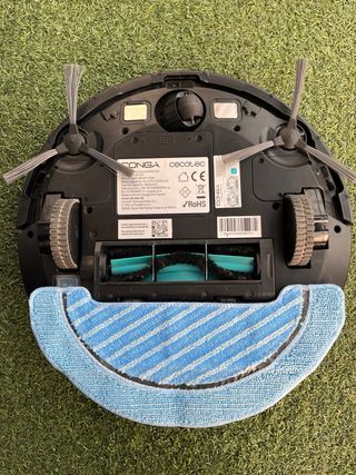 Robot Aspirador Cecotec Conga con accesorios