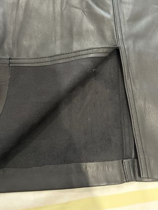 Falda midi efecto cuero negra Talla S CON ETIQUETA