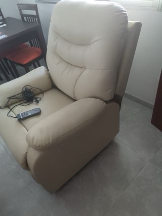 Sillón relax con masaje color beige