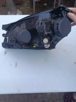 Faro Nissan,y más faros