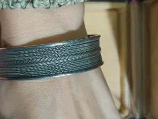 Brazalete de plata tejido