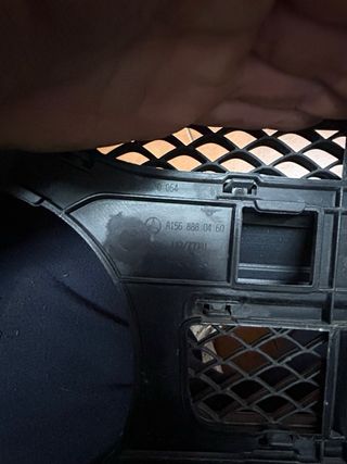 Parrilla Mercedes GLA X156