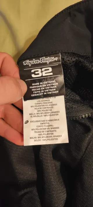 Pantaloncini MTB Troy Lee Designs Taglia 32