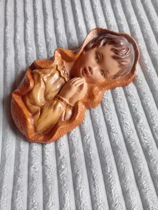 Virgen de cerámica para colgar