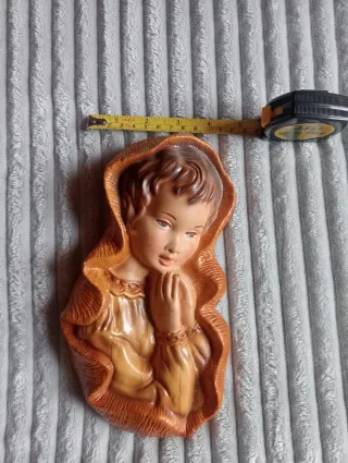 Virgen de cerámica para colgar