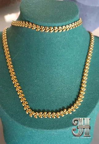 Conjunto Collar y Pulsera Acero Dorado