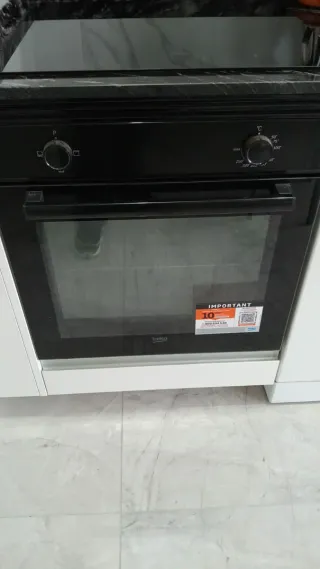 Horno y Vitrocerámica Beko