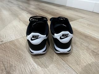 Nike Cortez de Piel Negras Talla 42