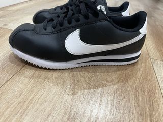 Nike Cortez de Piel Negras Talla 42