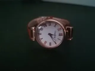 Reloj Uzzlang Dorado y Marrón