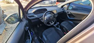 Peugeot (NO Puretech) 208, 1ra versiones, 2012