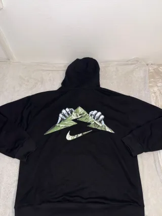 Sudadera Nike Trail Negra