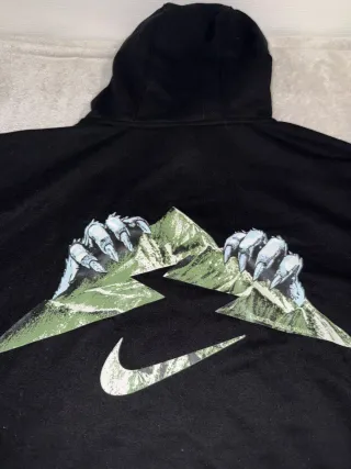 Sudadera Nike Trail Negra