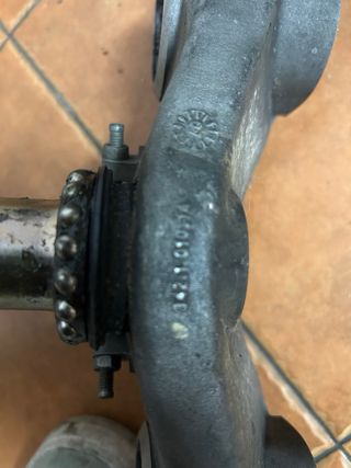 Tija inferior Ducati 1098 para reparar