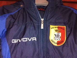Anorak niño acolchado Givova azul