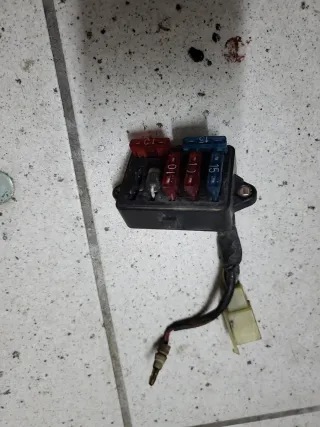 Portafusibili Honda NX 650 Dominator