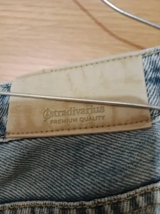 Pantalón vaquero Stradivarius mujer T.34