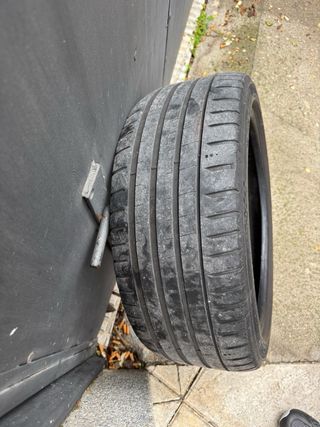 Neumático Michelin Pilot Sport 4S 205/45 ZR17