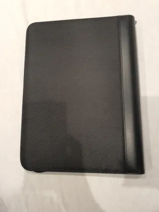 Portafolio de Mano Negro