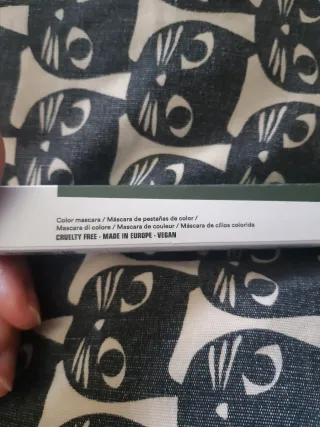 Máscara de pestañas 3INA verde oscuro