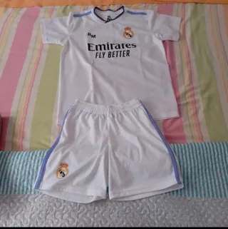 Equipación Real Madrid niño