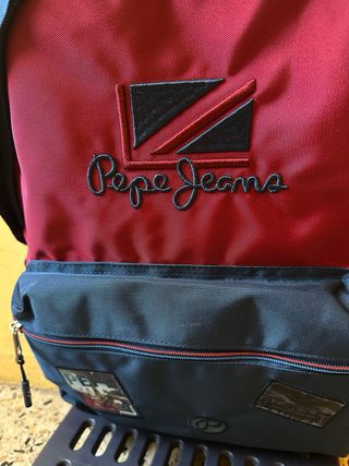 Mochila Pepe Jeans Roja y Azul