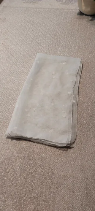 Sciarpa foulard grigio chiaro per collo da donna