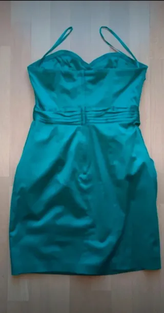 Vestido fiesta palabra d honor H&M verde M y fular