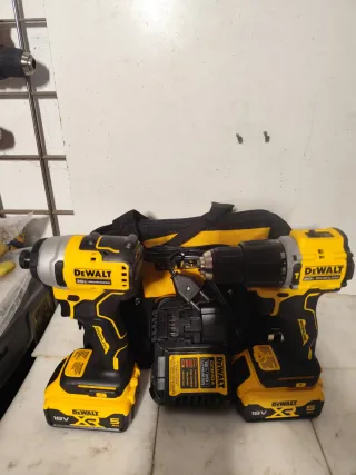 Taladro Dewalt XR Brushless + Impacto
