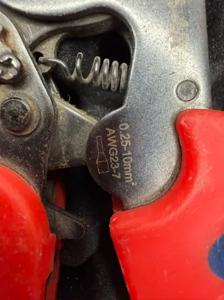 Herramienta crimpadora