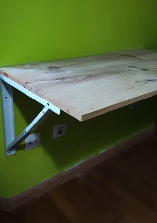 Mesa abatible de madera para pared