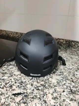 Casco Reebok Negro