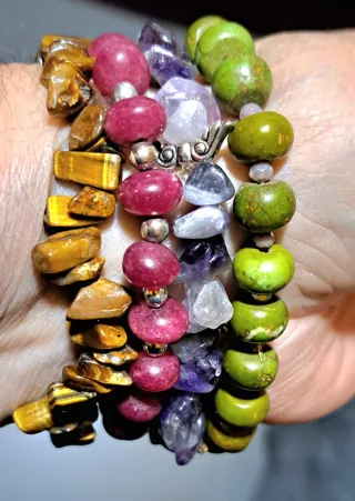 Lotto 12 braccialetti elastici pietre miste