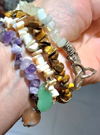 Lotto 12 braccialetti elastici pietre miste