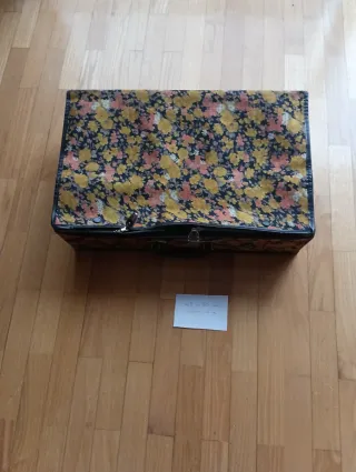 Maleta de tela vintage floral