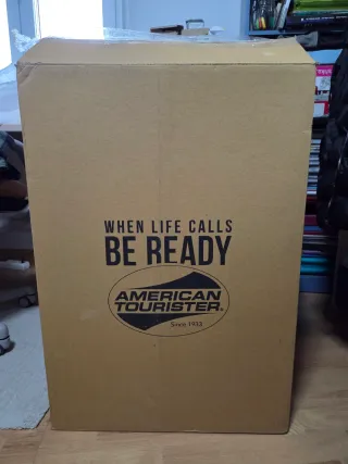 NUEVO Maleta American Tourister