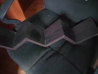 Estanterías 3 Cubo Roja y 2 tipo escalera negro