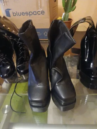 Botas de plataforma negras