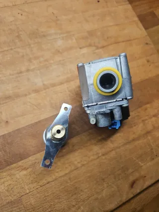 Valvola Gas Caldaia Thermor logic 24