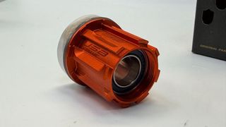 Núcleo Campagnolo N3W 13v Ceramic USB