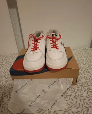 Tenis Champion Blancos y Rojos