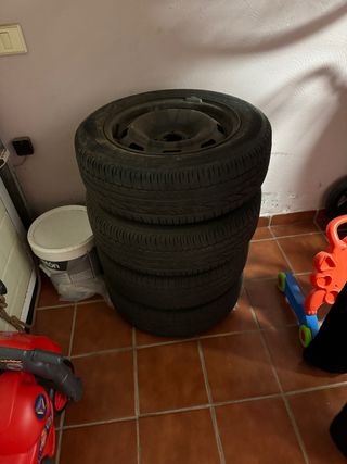 Neumáticos de coche