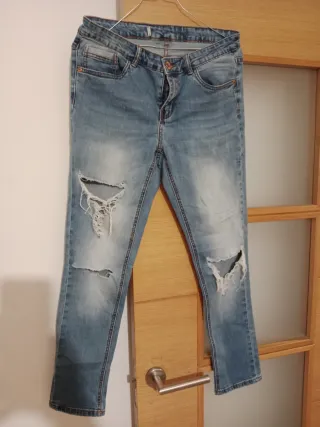 Pantalón vaquero mujer desgarrado talla 38