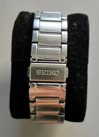 Reloj Seiko Chronograph 100M