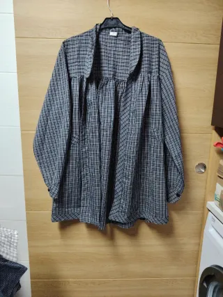 Blusón de cuadros gris y blanco